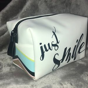 Make up holder/ travel bag